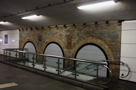 Metrostation Voorschoterlaan